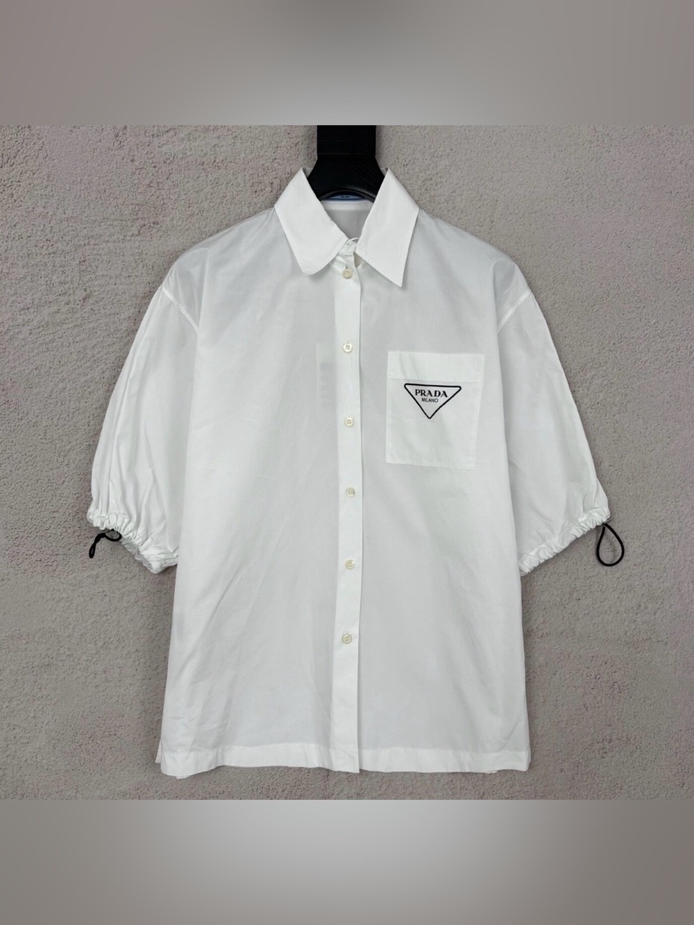 🚩steal Prada White Short-Sleeve Button-Down Shirt with Logo Pocket